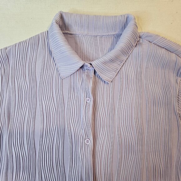 Shein Curve EZwear Pleated Button-down Shirt - Size XL - Picture 3 of 4